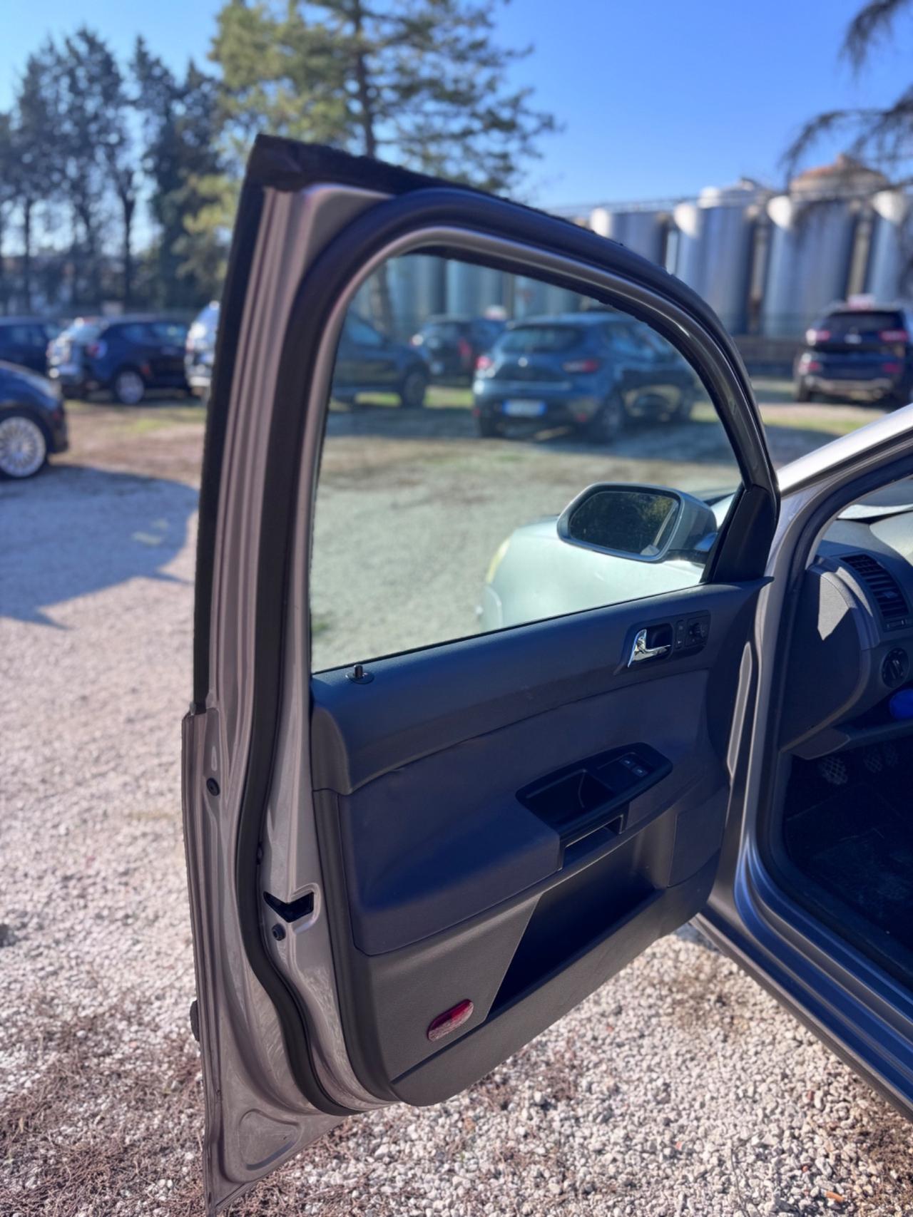 Volkswagen Polo 1.4/80CV 16V 5p. Comfort. BiFuel G