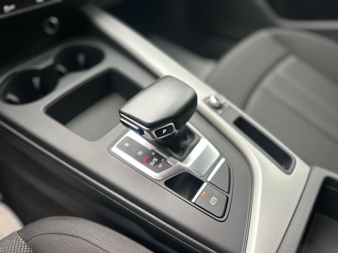 Audi A4 Avant 30 TDI/136 CV S tronic Business Advanced