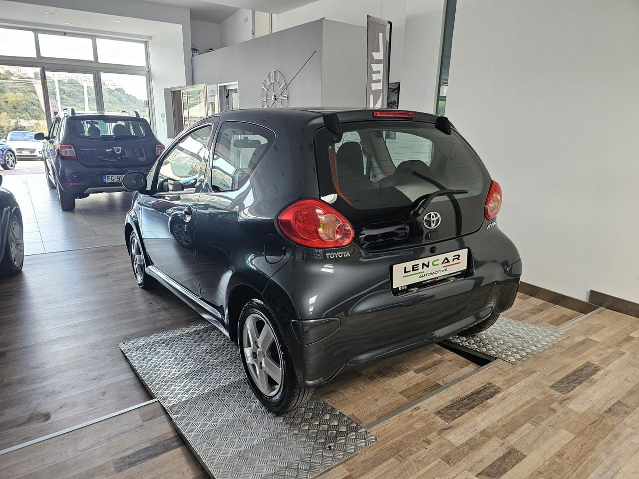 Toyota Aygo 1.0 12V VVT-i 3 porte Sol