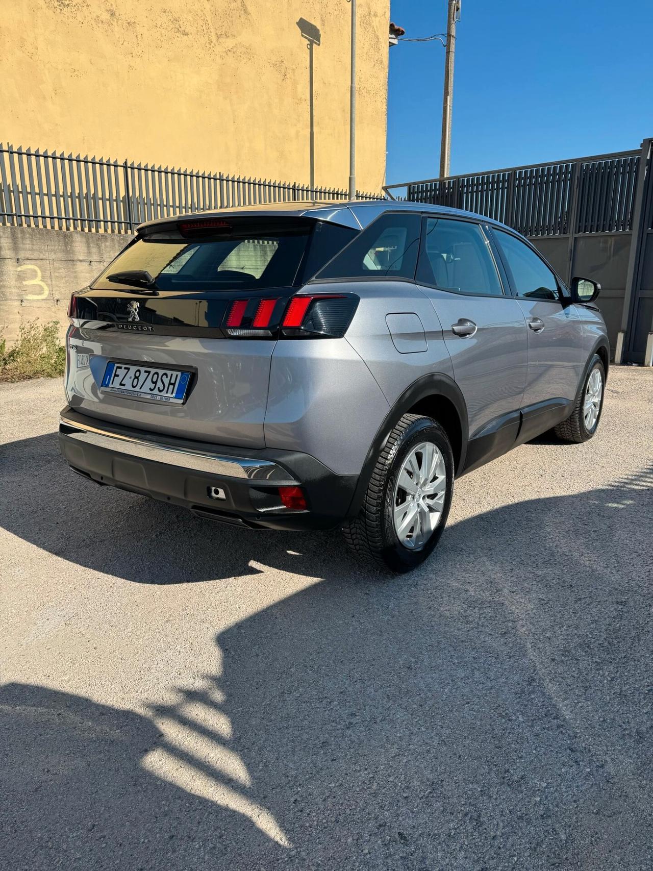 Peugeot 3008 BlueHDi 130 S&S EAT8 Business