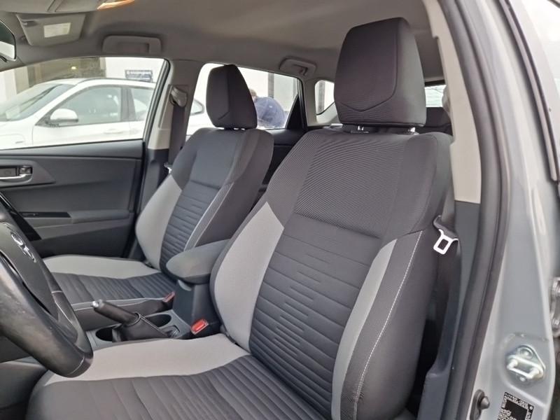 TOYOTA AURIS Hybrid Business 5 PORTE