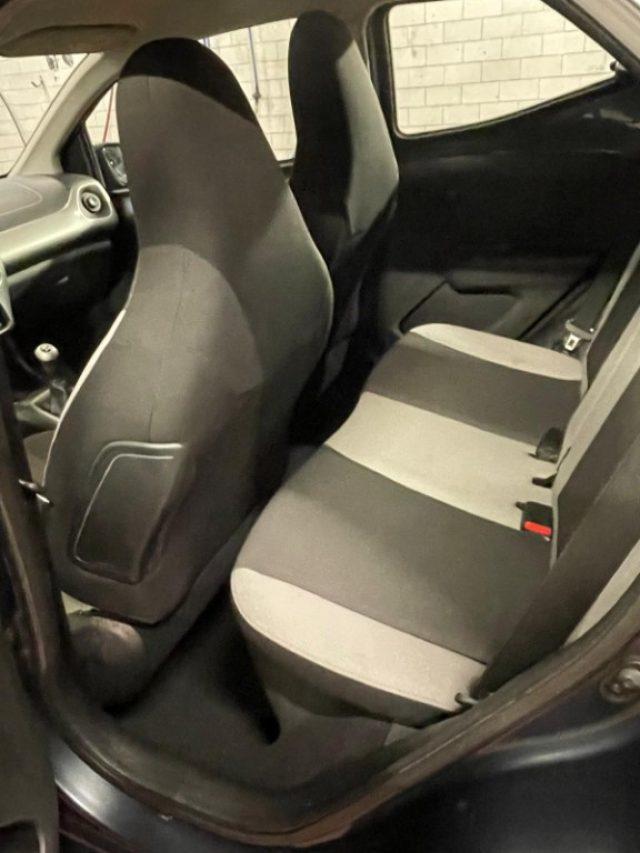 TOYOTA Aygo 1.0 VVT-i 69 CV 5 porte x-play
