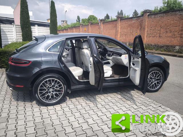 PORSCHE Macan S