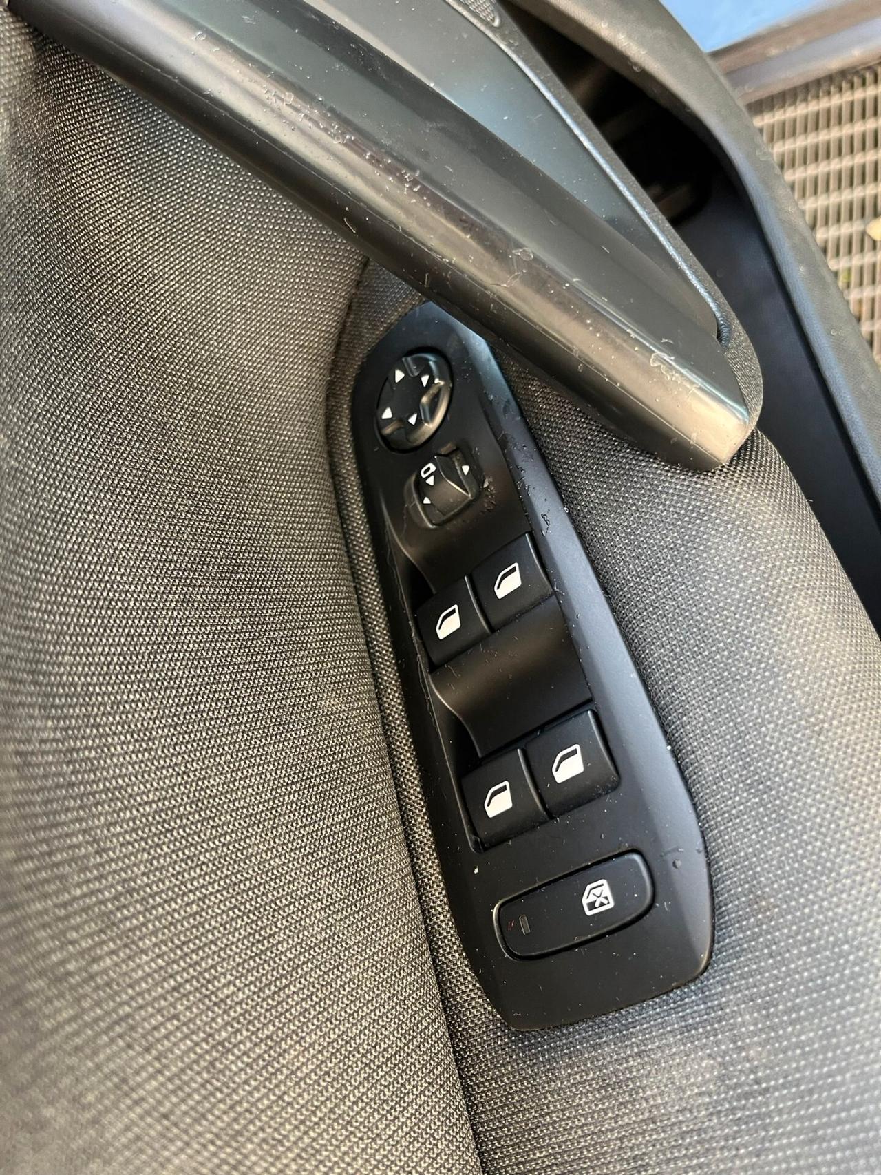 Peugeot 308 1.6 HDI - PERFETTA - 2018