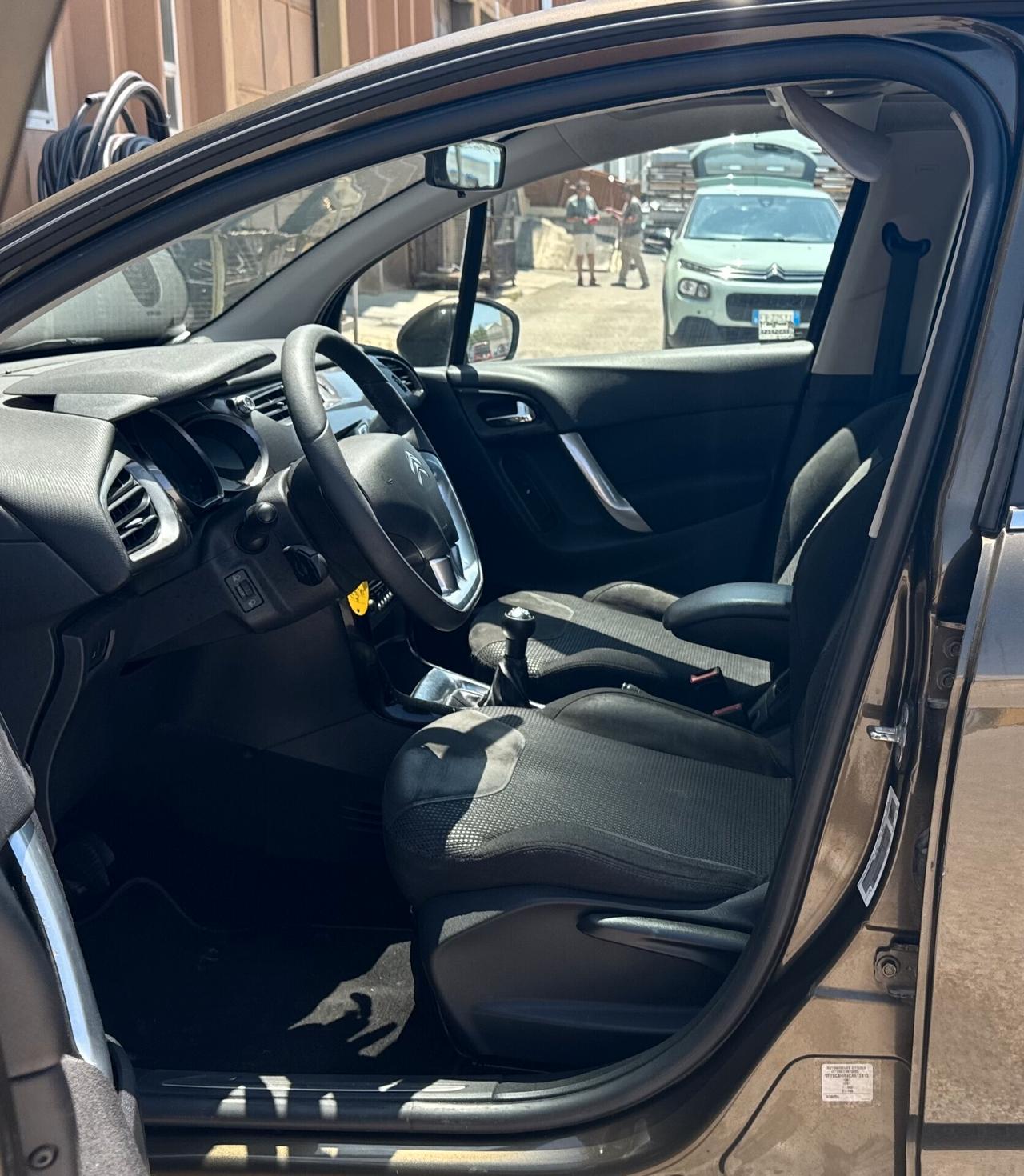 Citroen C3 1.4 HDi 70 Exclusive - 2012