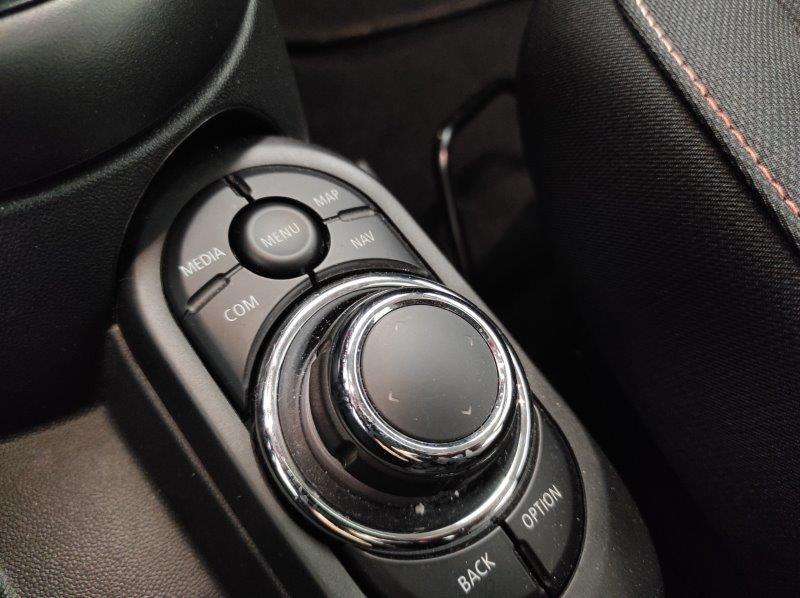 MINI Mini 5 porte (F55) - Mini 1.5 Cooper Classic 5 porte