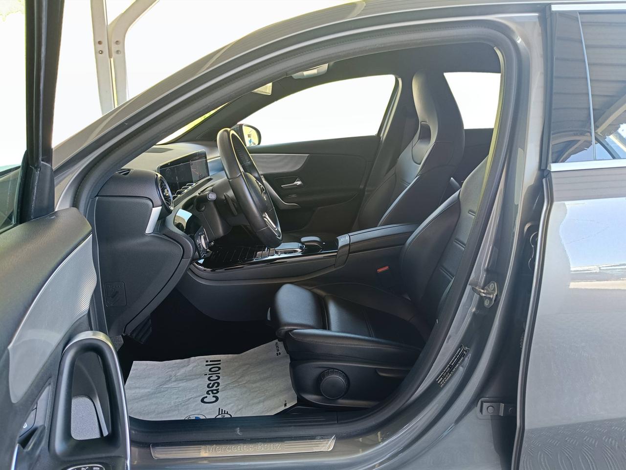 Mercedes-Benz Classe A - W177 2018 - A 180 d Sport auto