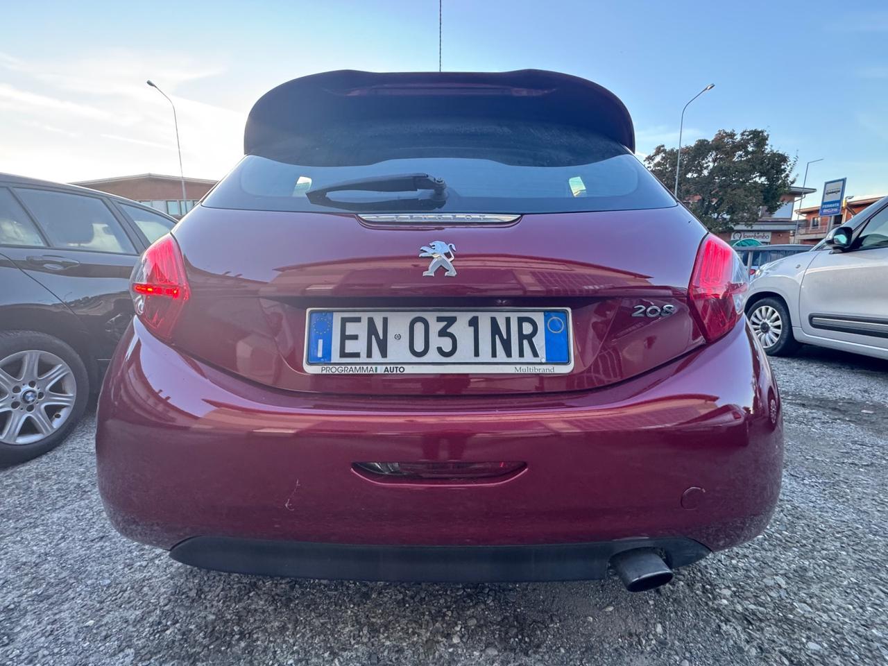 Peugeot 208 1.4 HDi 68 CV 3 porte Allure