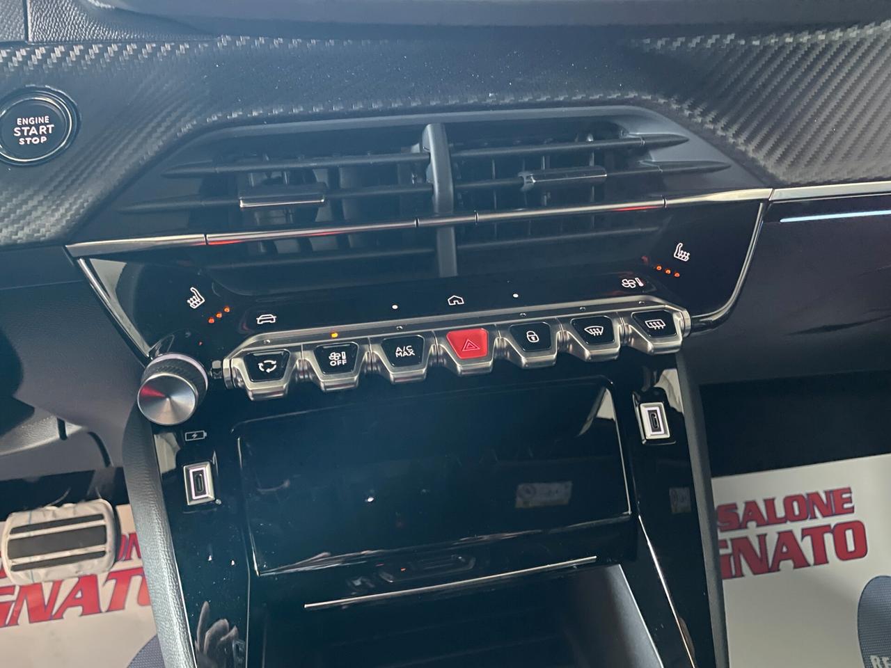 Peugeot 208 Hybrid 136 e-DCS6 GT 2025 NERO PERLA