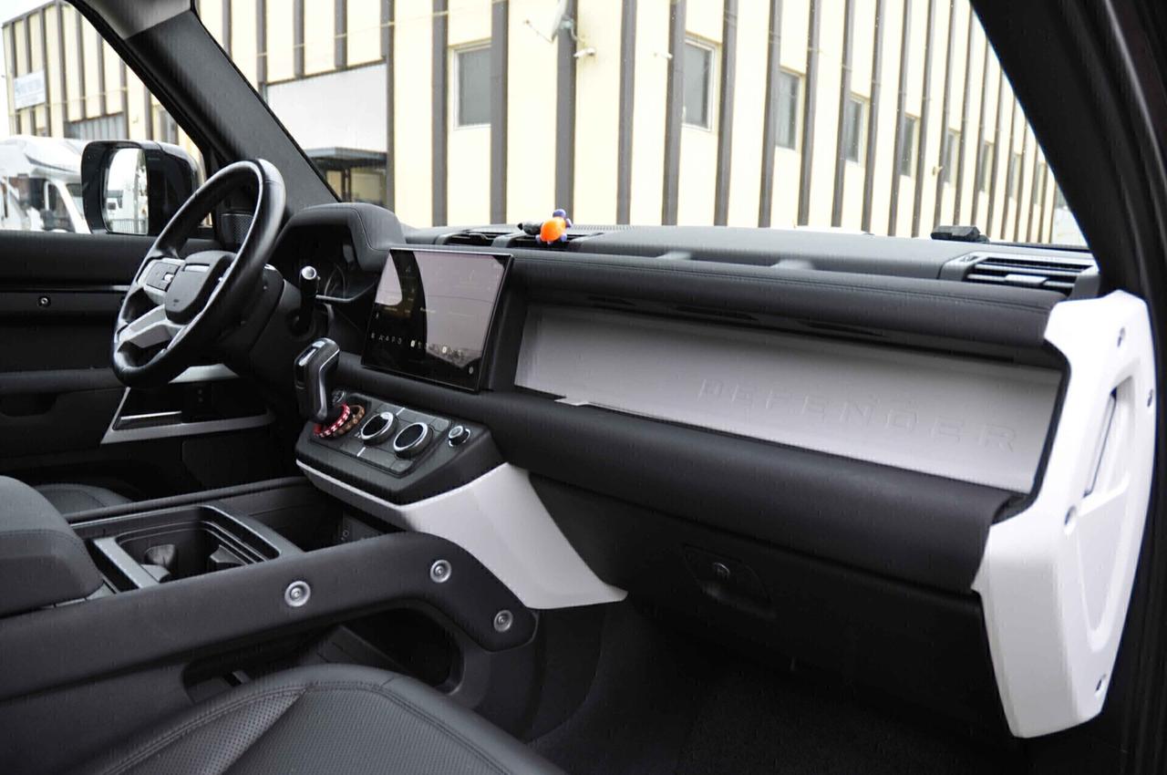 Land Rover Defender 110 3.0D I6 200 CV AWD Automatica SE