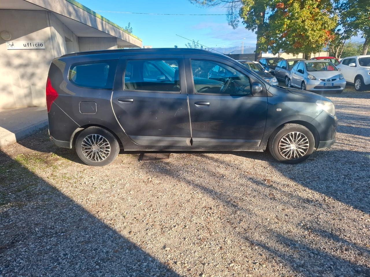 Dacia Lodgy 1.6 8V 85CV 5 posti Lauréate (60Kw)