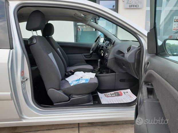 FORD Fiesta 5ª serie 1.4 tdci - 2008