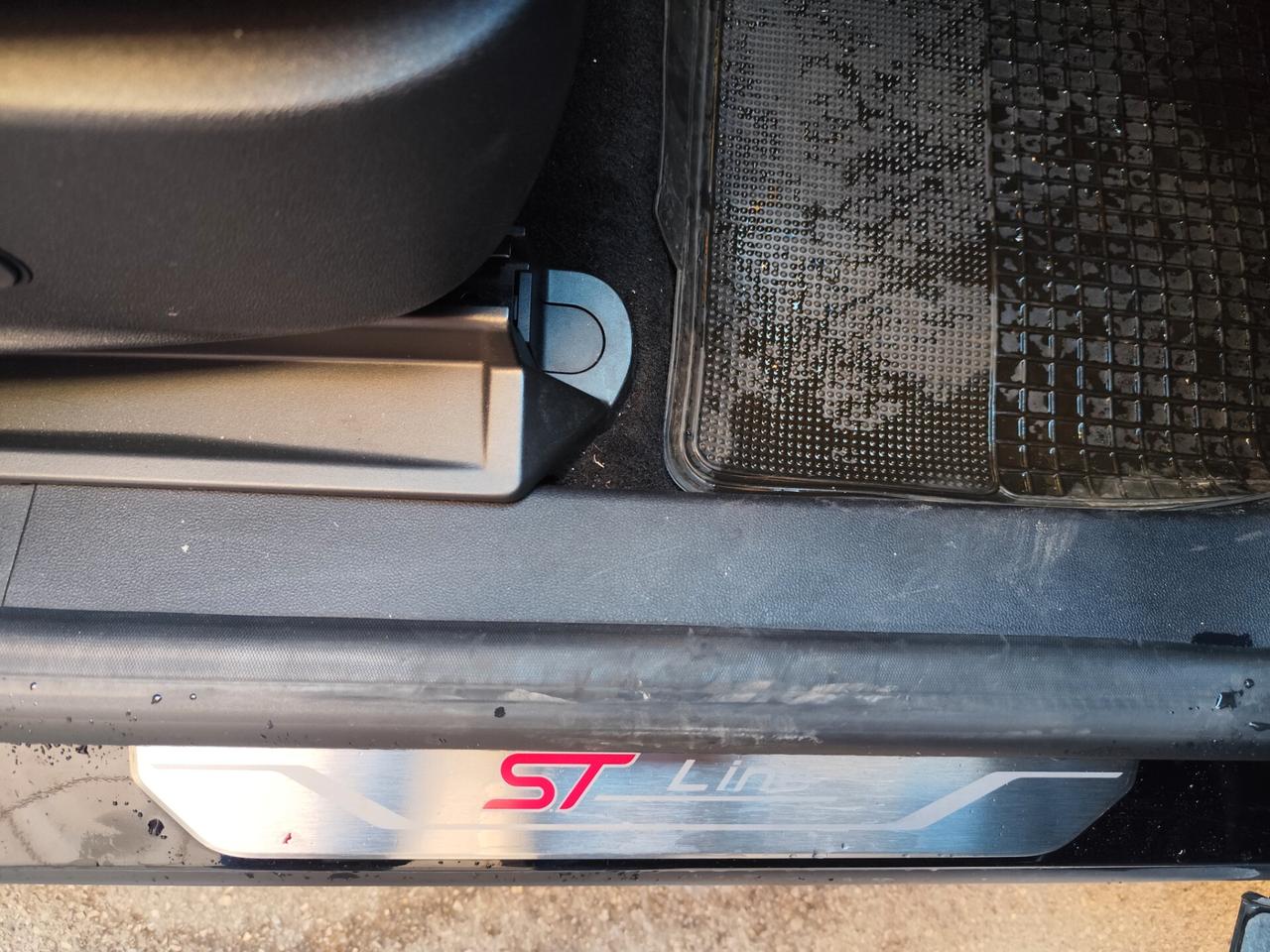 Ford Puma 1.0 Hybrid 125 CV ST-Line RETROCAMERA E ANTIFURTO