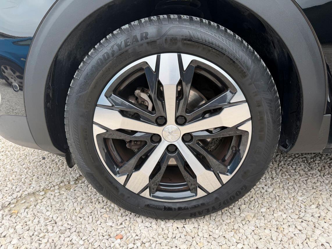 Peugeot 3008 BlueHDi 130 S&S EAT8 Allure Pack AUTOCARRO N1