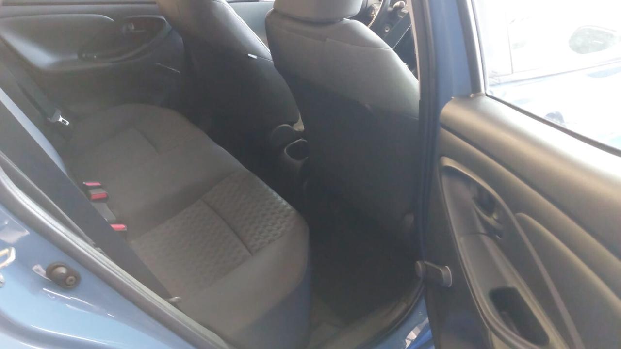 Toyota Yaris 1.0 5 porte Dynamic km 36 mila garantita 12 mesi