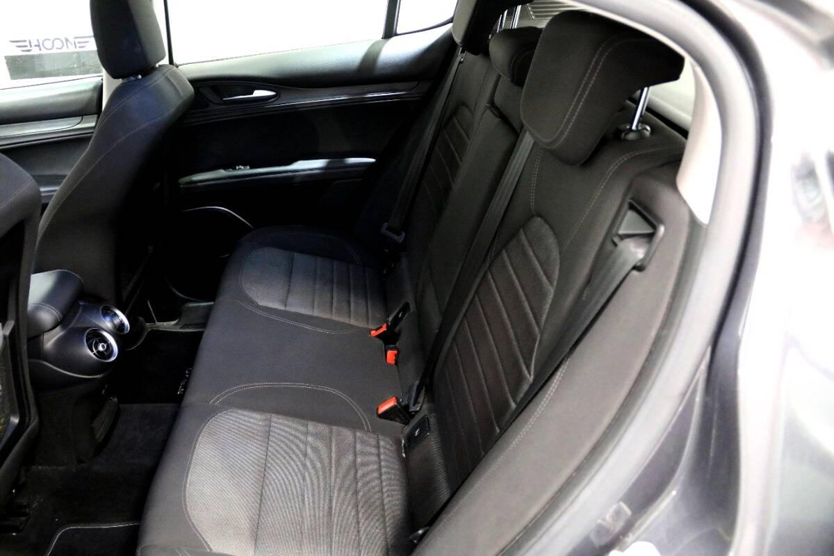 Alfa Romeo Stelvio 2.2 t Executive Q4 180cv auto