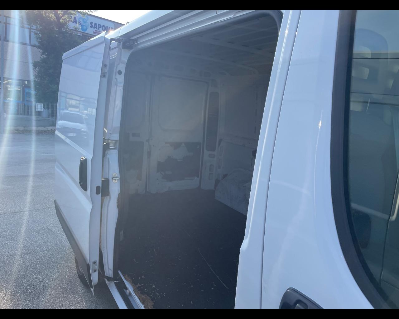 FIAT Ducato furgone passo medio 2.3 MJT 120CV