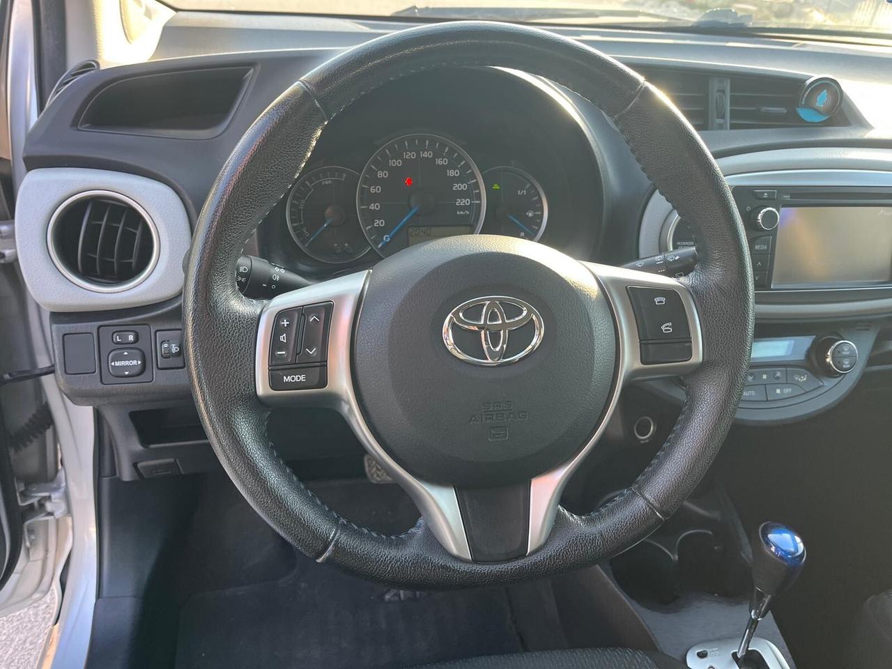 Toyota Yaris 1.5 Hybrid automatica 87000 km