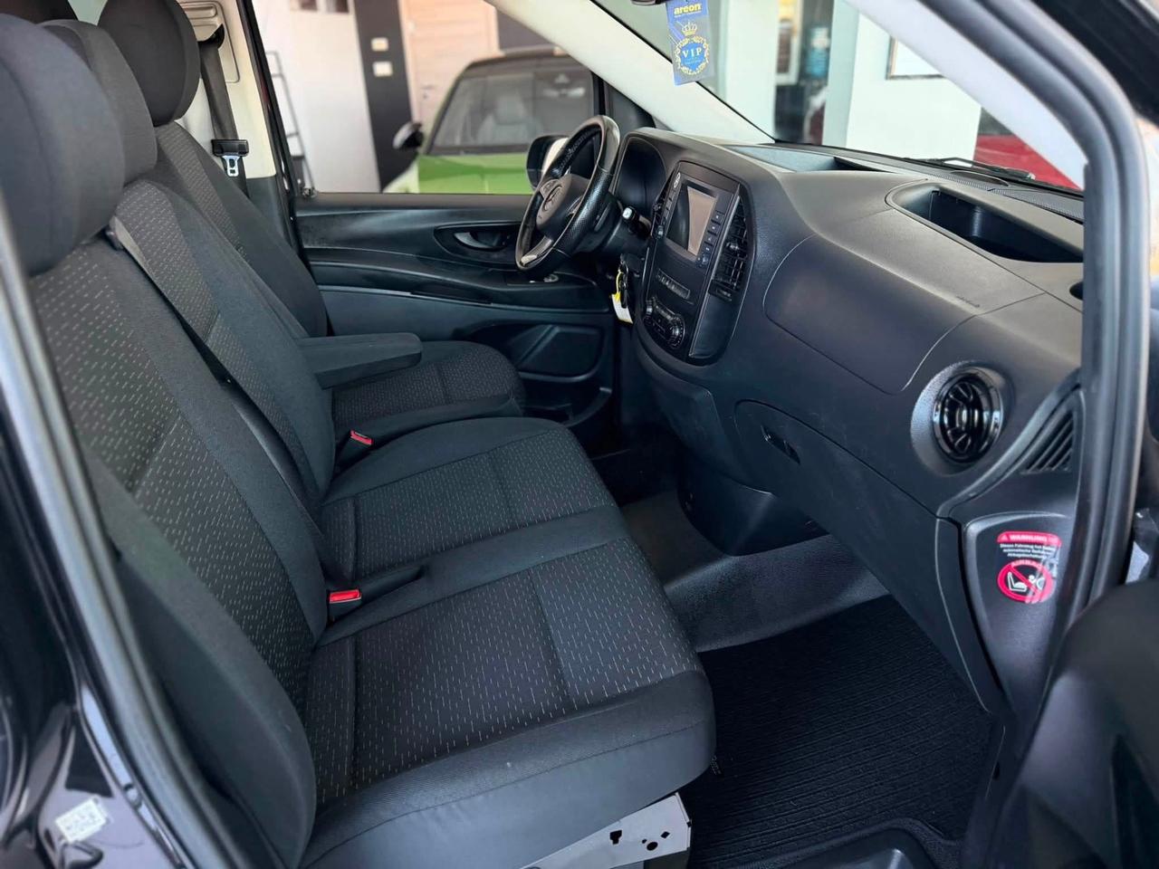 M.B Vito 2.0 116 CDI Tourer Extra-Long IVA ESPOSTA