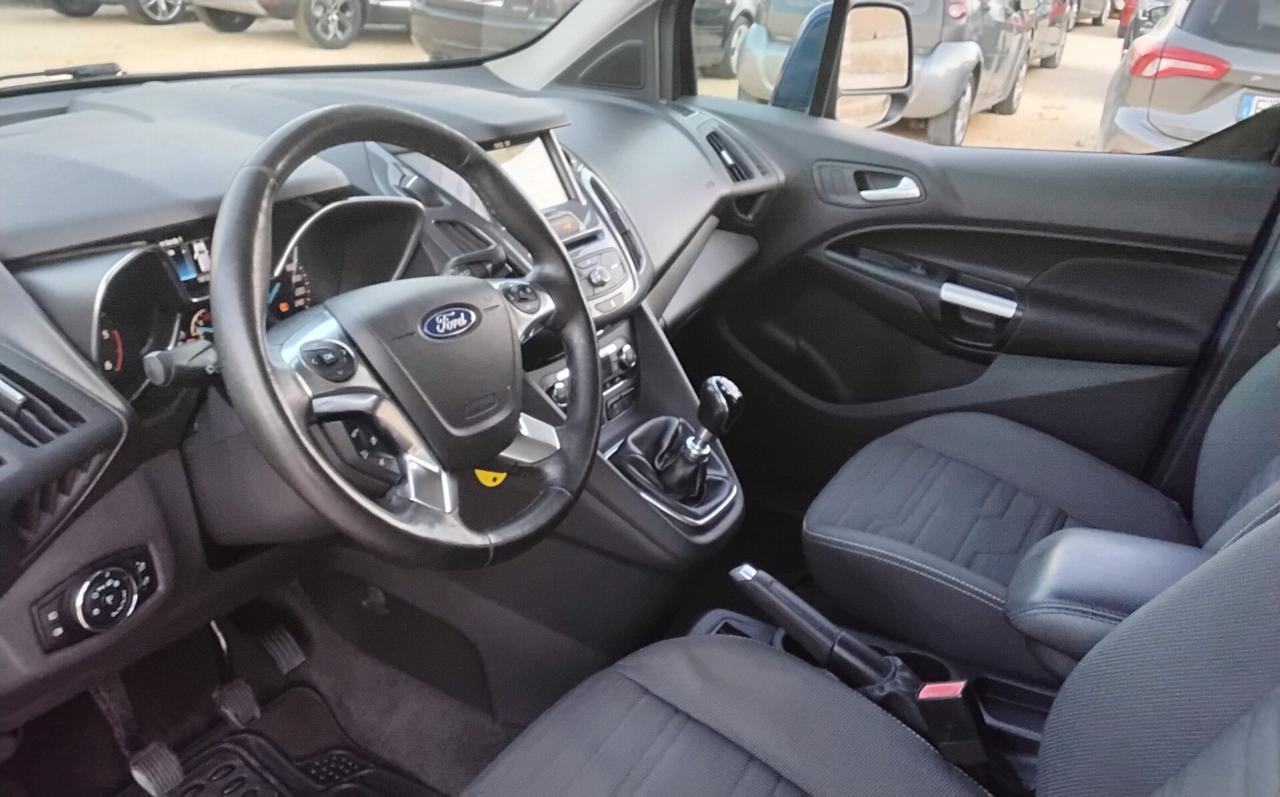 Ford Tourneo Connect 1.5 TDCi 120 CV Titanium