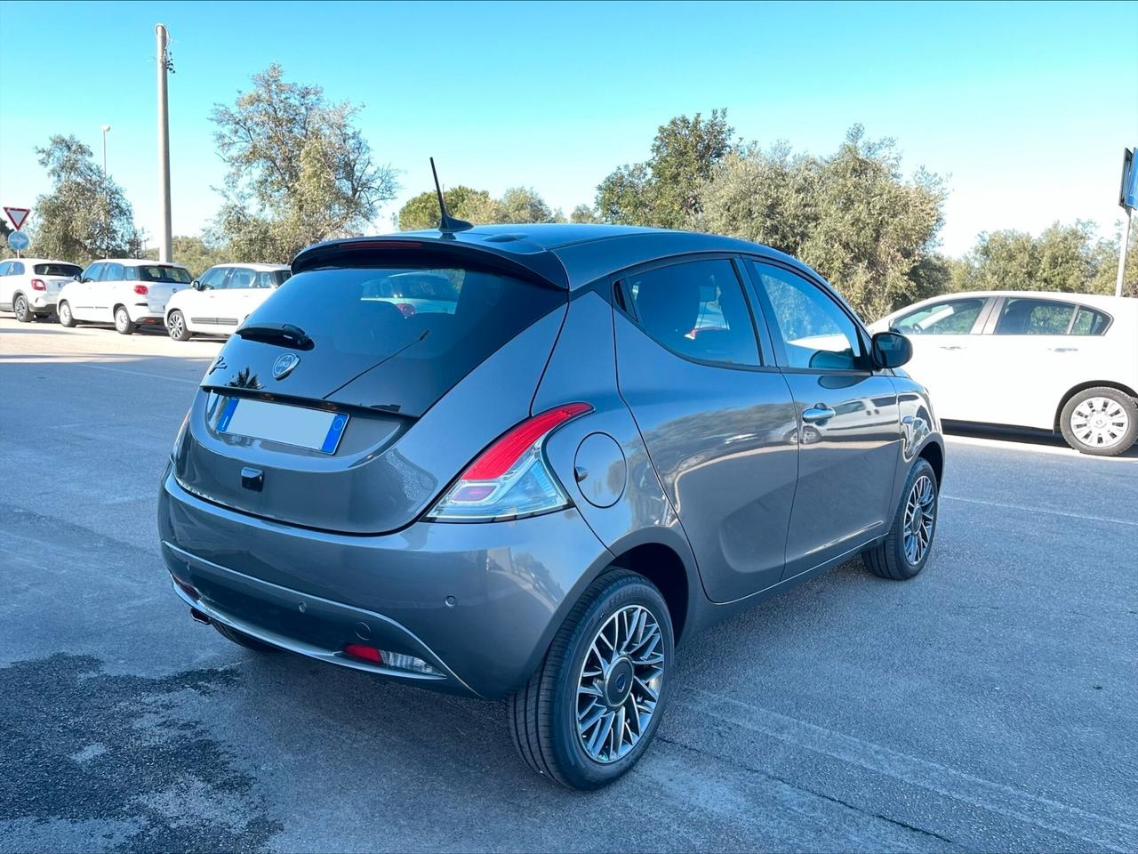 Lancia Ypsilon My23 1.2 69 Cv Ecochic GPL Km0