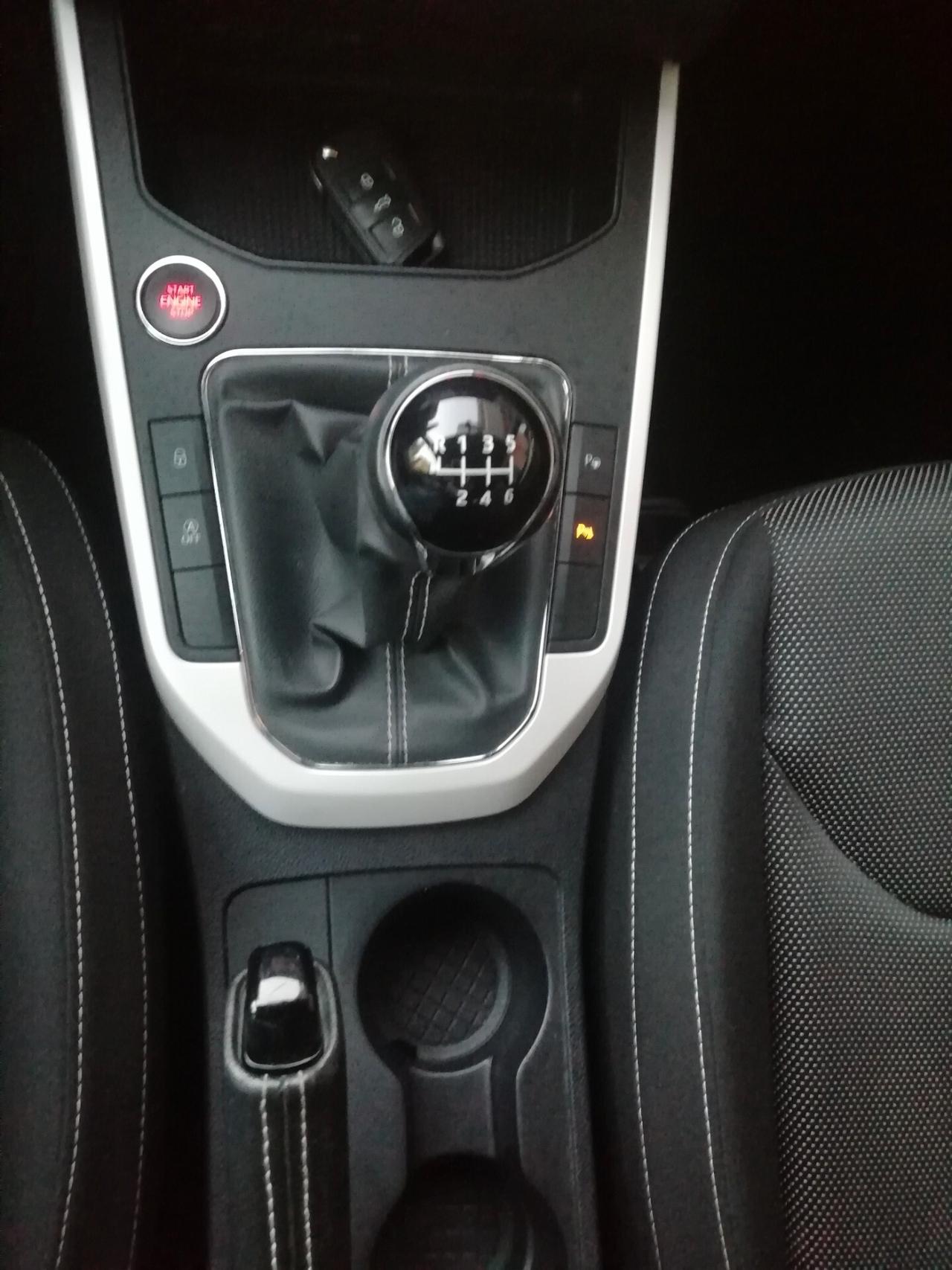 Seat Arona 1.0 TGI XCELLENCE "Fari LED"