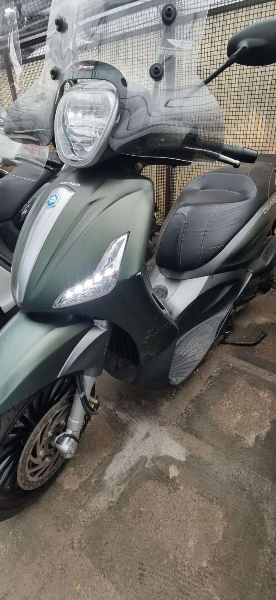 Piaggio Beverly 300 DEL 2018 USATO