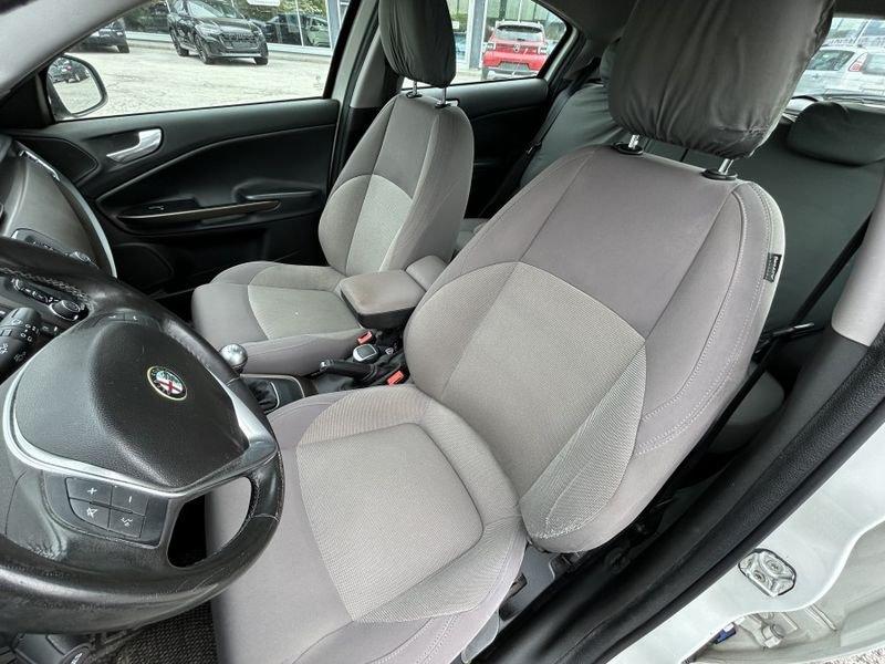 Alfa Romeo Giulietta 1.4 Turbo 120 CV GPL Distinctive TAGLIANDI UFFICIALI * GPL 2035