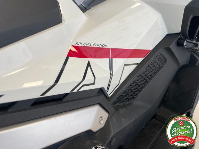 HONDA X-ADV 750 Special edition *3.900 Km