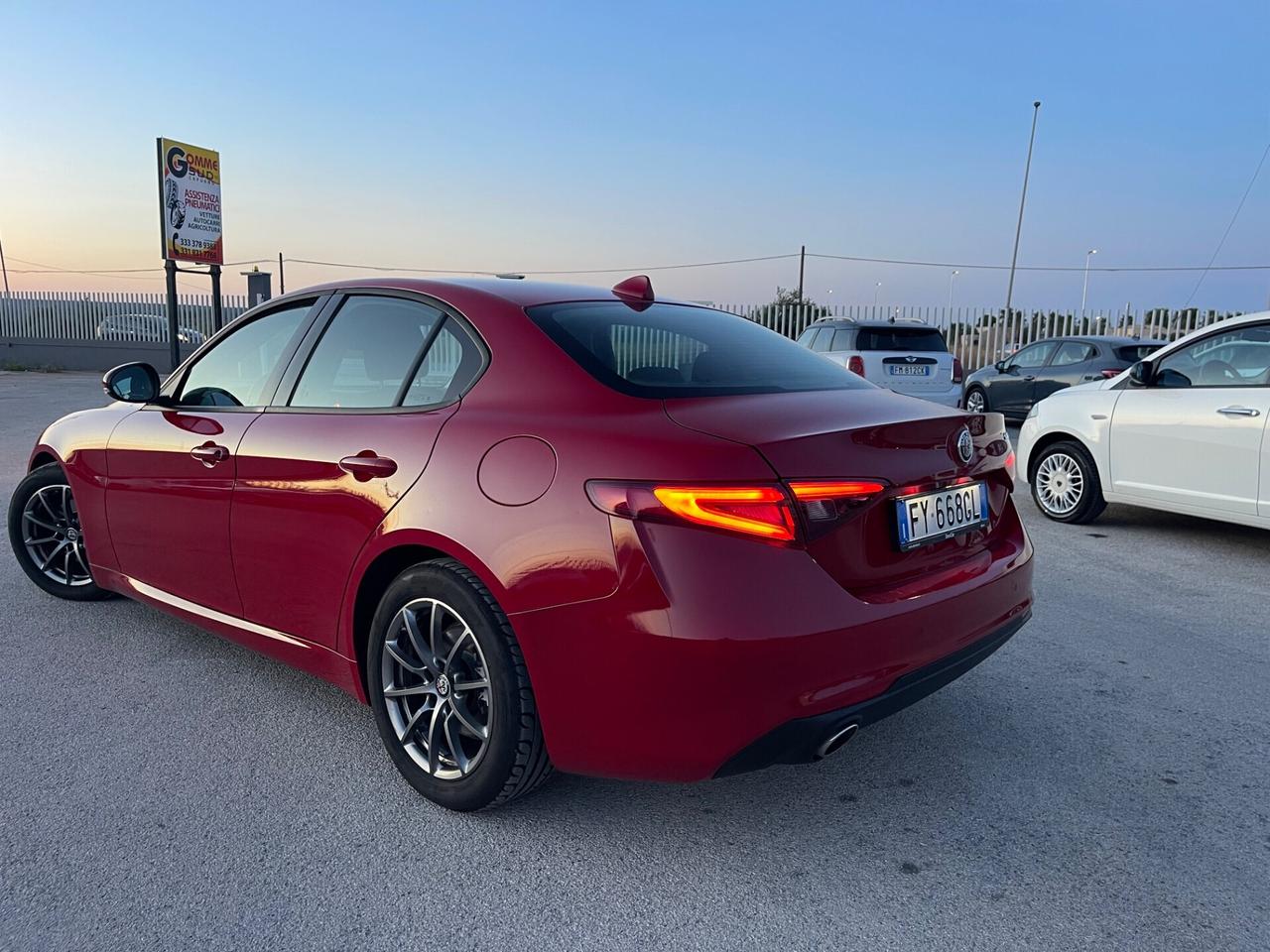 ALFA ROMEO GIULIA 2.2D ROSSA FULL 93000KM NUOVA