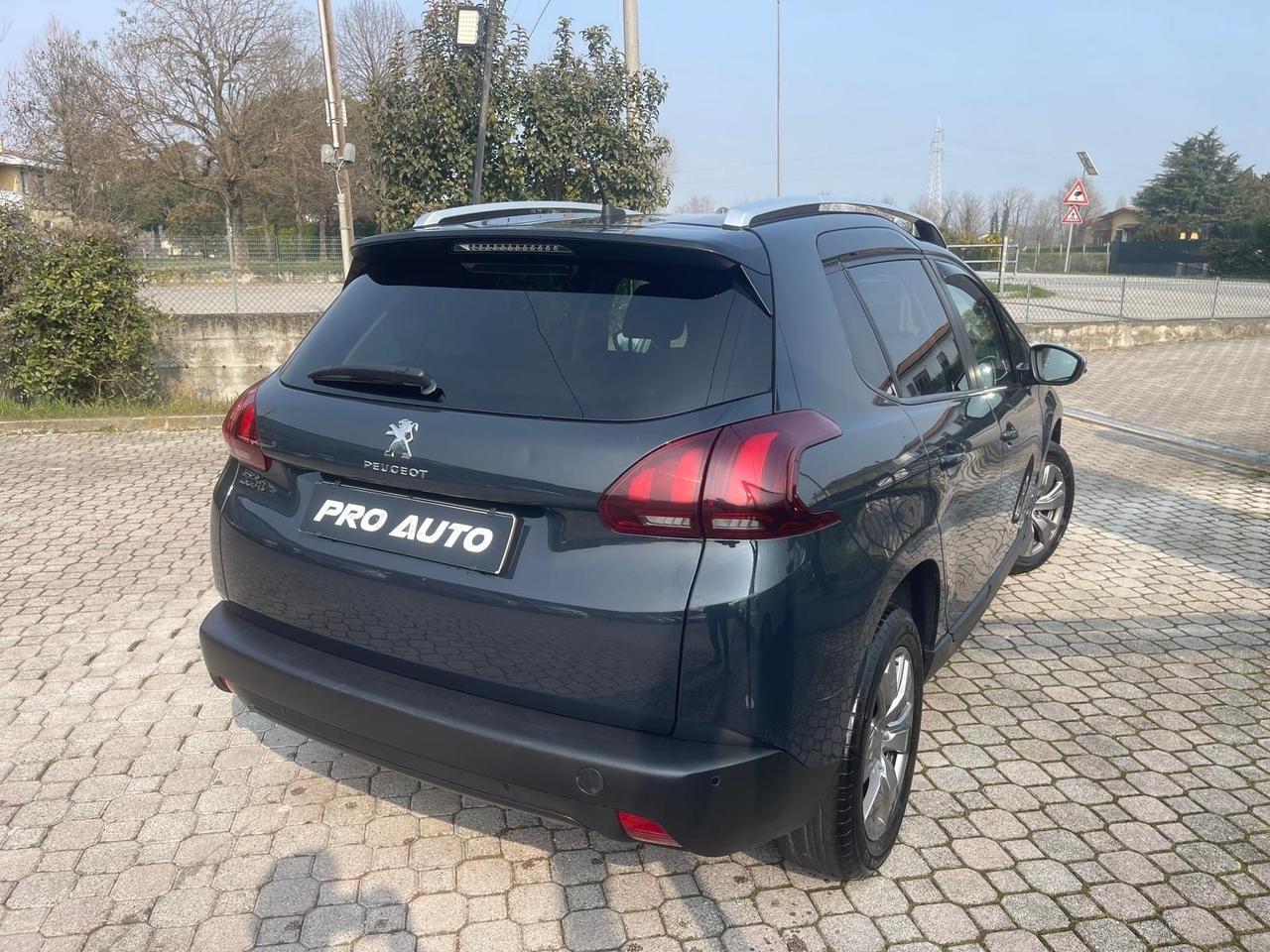 Peugeot 2008 BlueHDi 100 S&S Black Matt