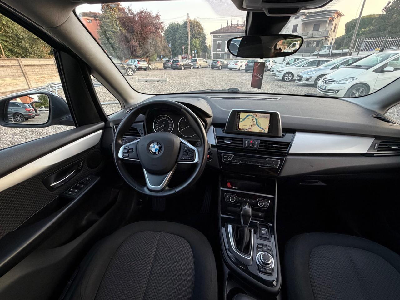 Bmw 2er Active Tourer 218d Advantage