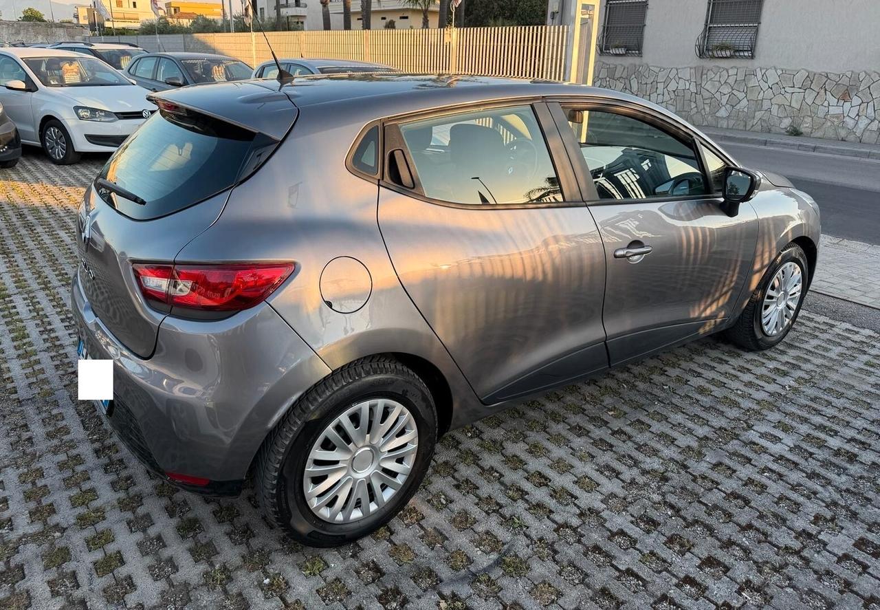 Renault Clio 1.2 75CV 5 porte Live-2014