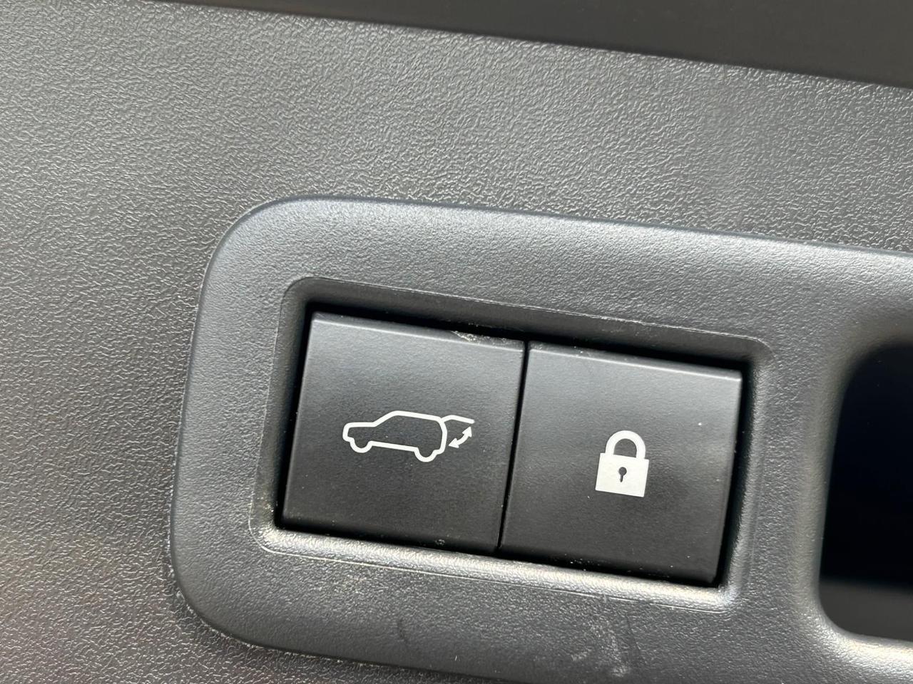 Lexus UX 250h Hybrid AWD Luxury Navi Pelle LED Camera