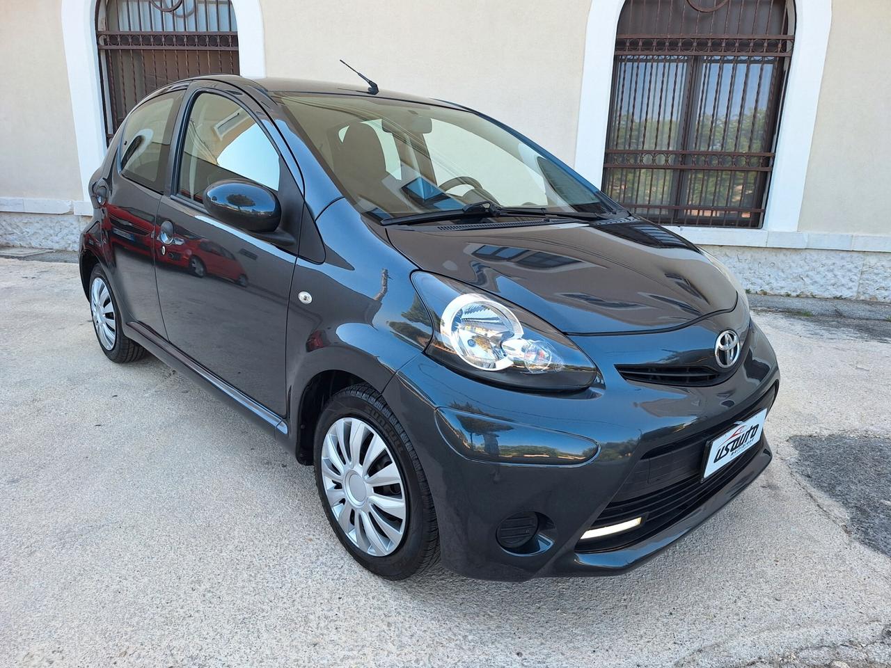Toyota Aygo 1.0 5 porte Active PERFETTA