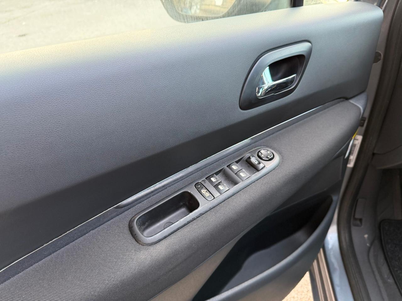 Peugeot 5008 1.6 Diesel Neopatentati