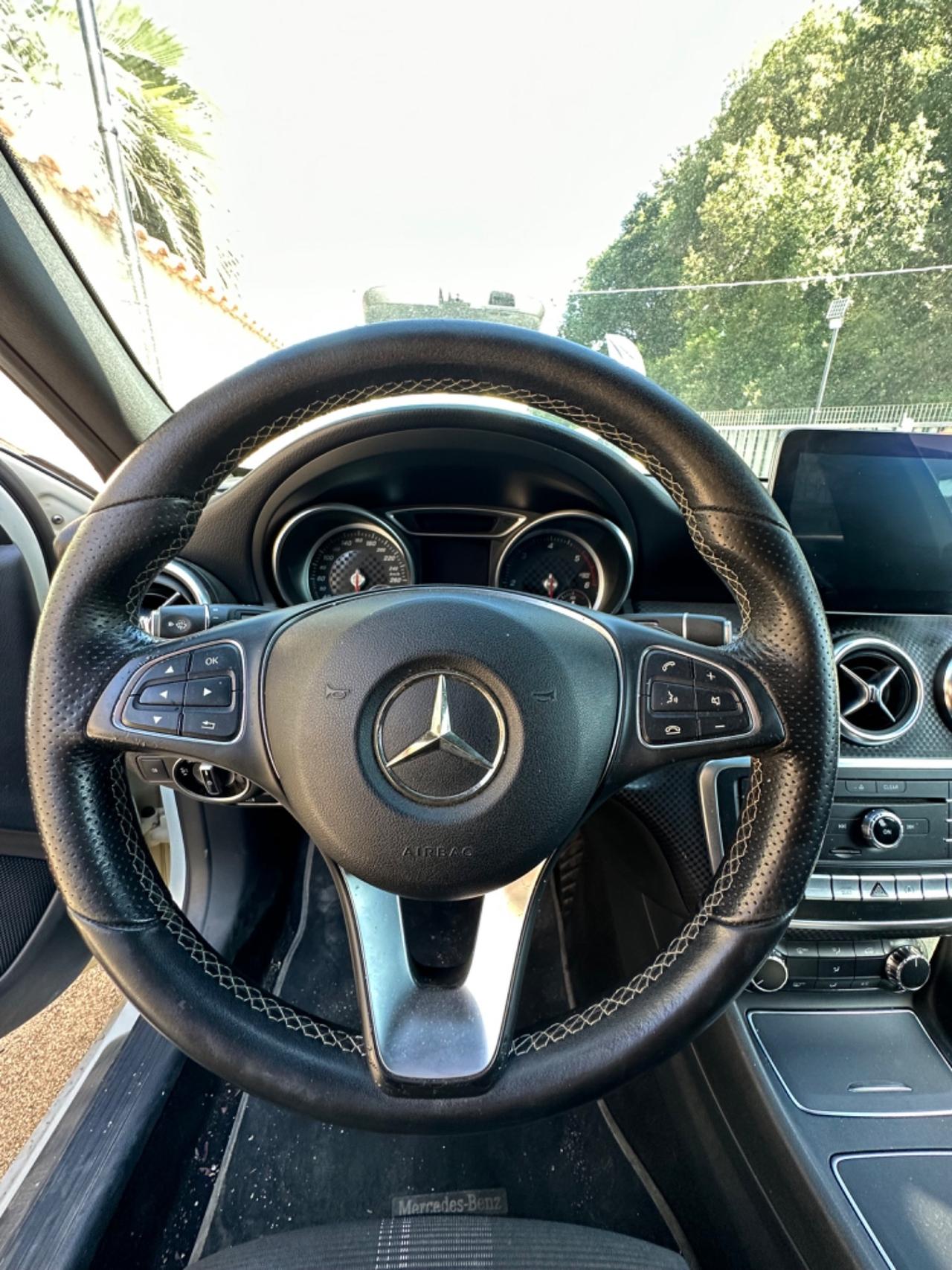 Mercedes-benz A 220 d Automatic 4Matic Premium