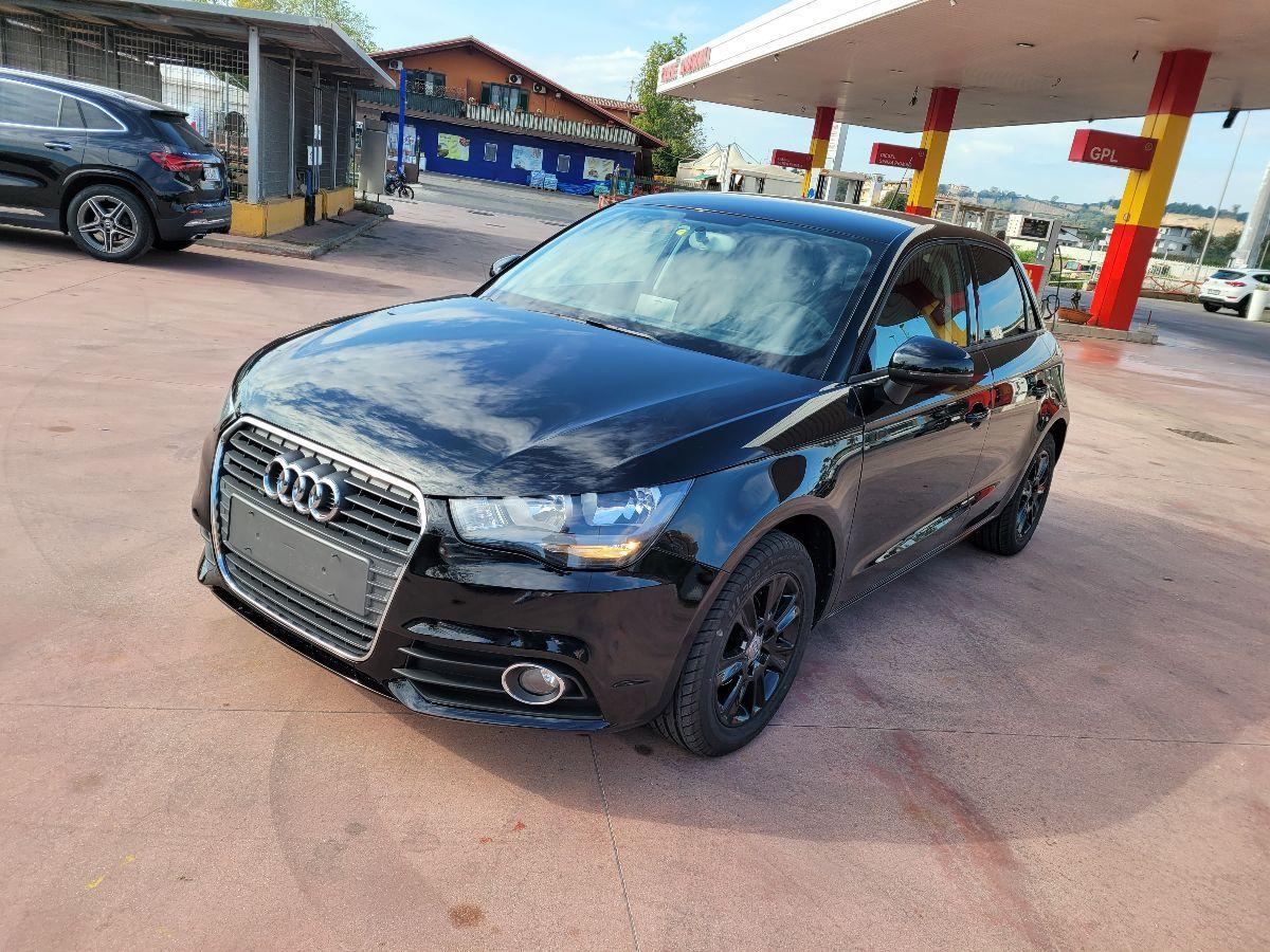 AUDI - A1 - 1.6 TDI S line edition plus