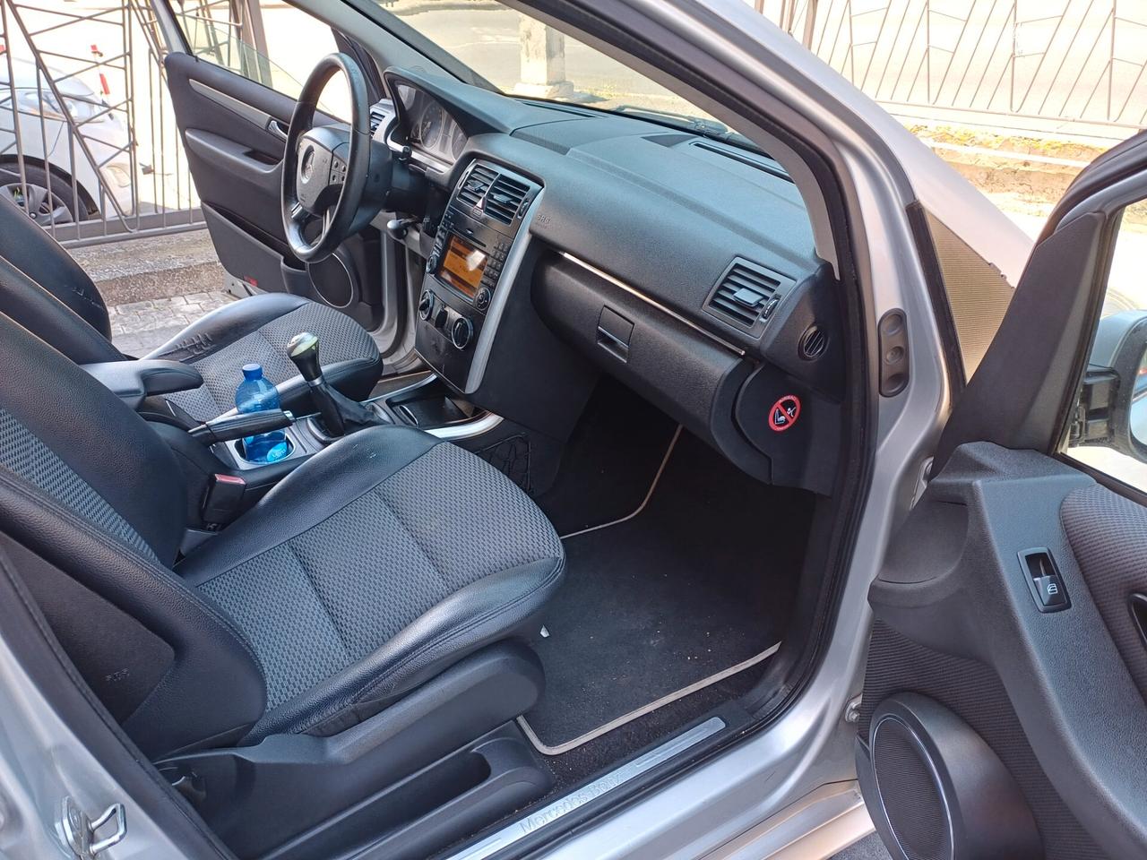 Mercedes-benz B 200 CDI Premium