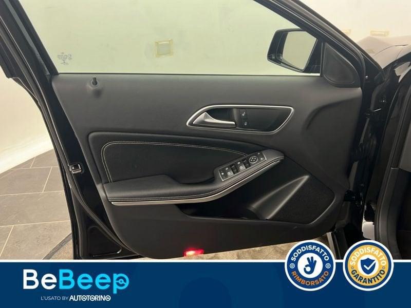 Mercedes-Benz GLA 180 SPORT AUTO