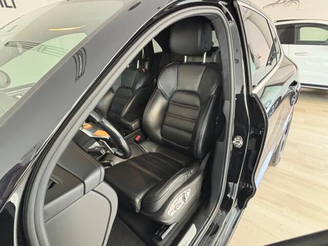 Porsche Macan Turbo 3.6 benzina 400cv pdk 2017