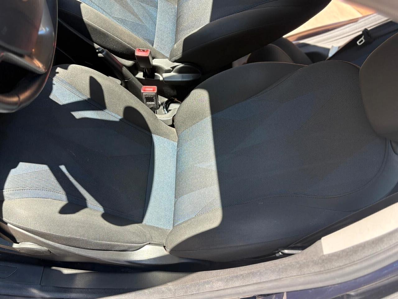 Lancia Ypsilon 1.2 69 CV neopatentati