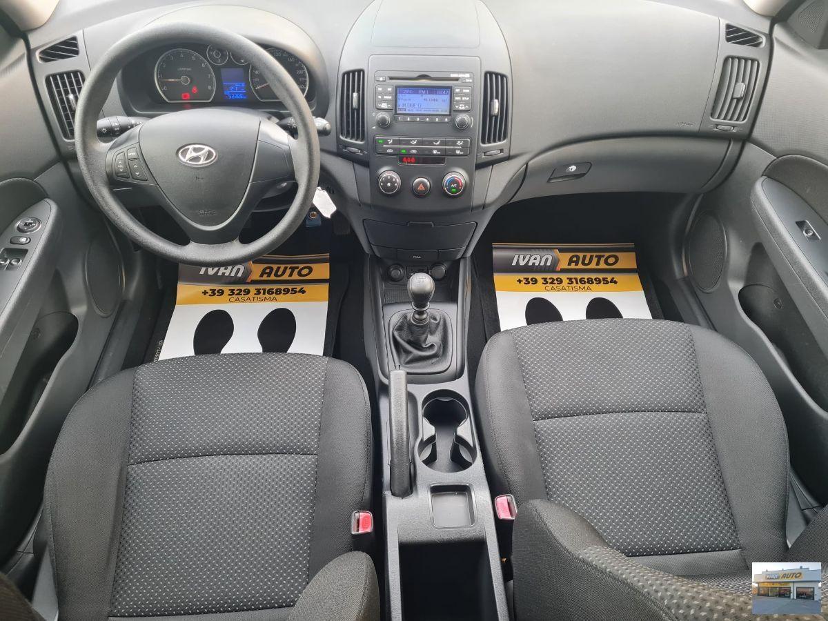 HYUNDAI i30 1.4 Benzina-52.000 Km-Neopatentati