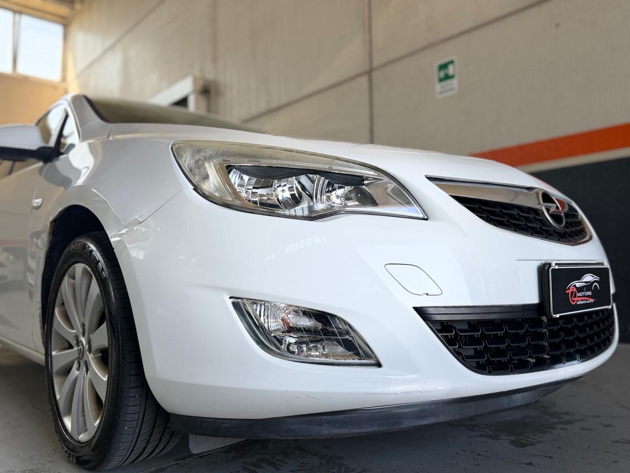Opel Astra 1.4 Turbo 140CV 5 porte Cosmo NEOPATENTATI
