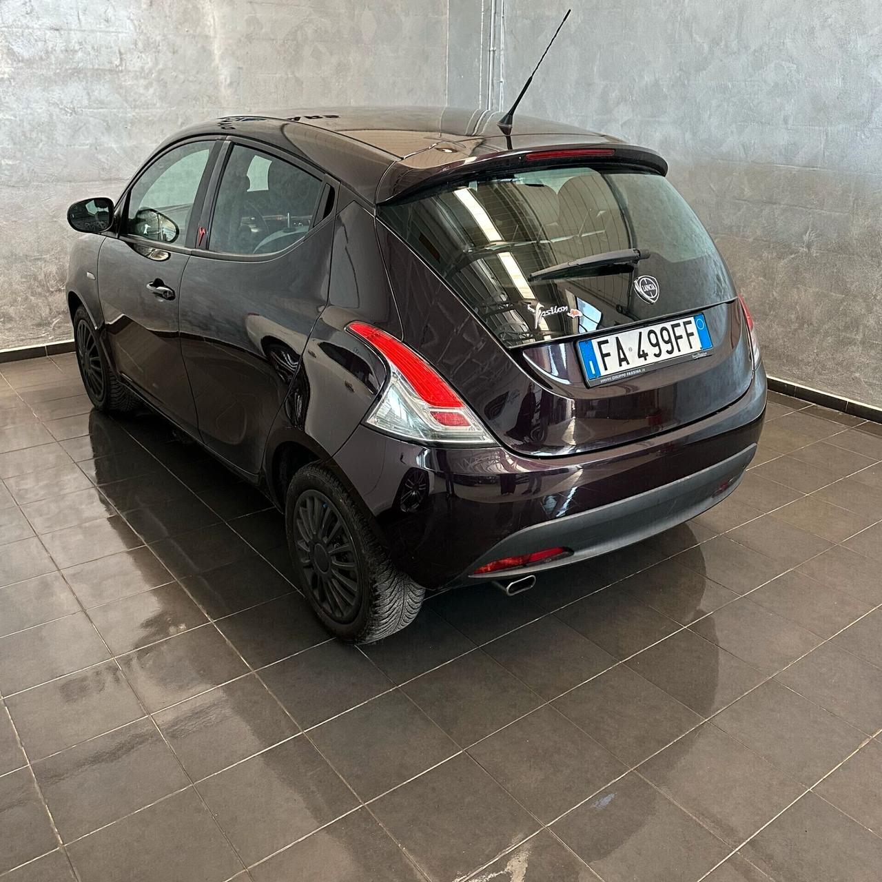 Lancia Ypsilon 1.2 69 CV 5 porte GPL Ecochic Elefantino GPL VALIDO FINO AL 2035