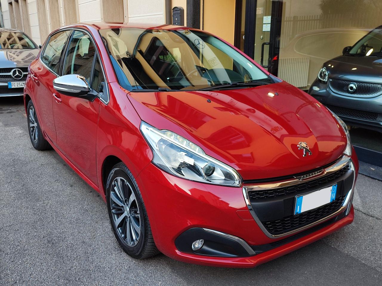 Peugeot 208 PureTech 82 5 porte Allure Ok Neopatentato