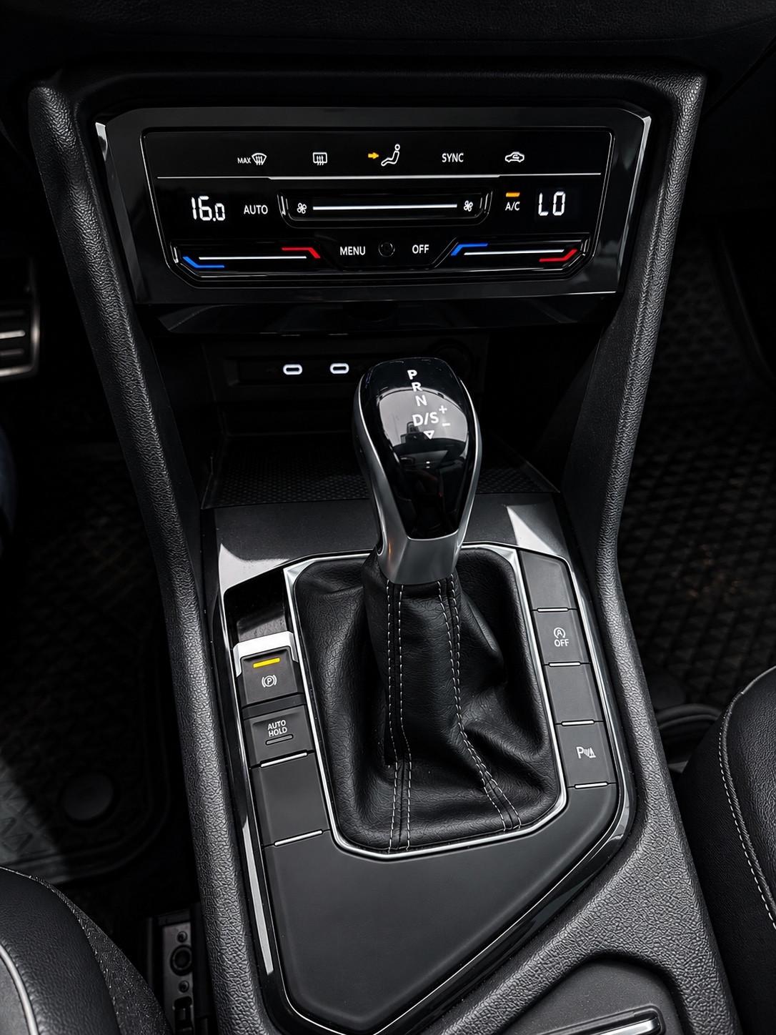 Volkswagen Tiguan 2.0 TDI 150 CV SCR DSG R-Line