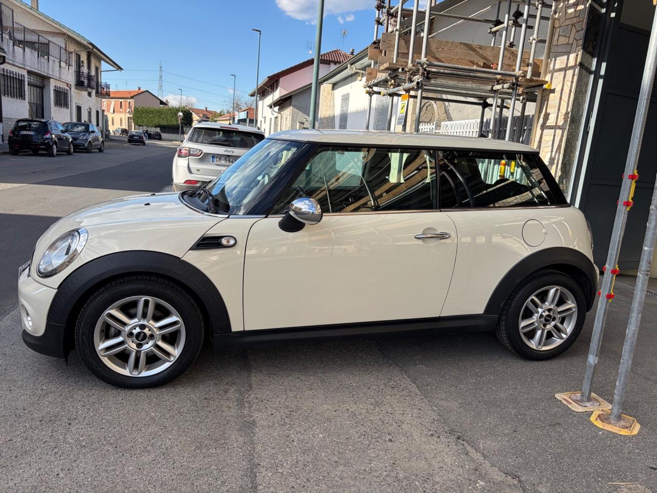 Mini 1.6 16V Cooper D KM 100000