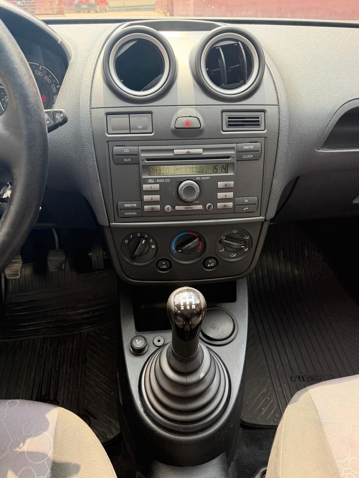 Ford Fiesta 1.4 TDCi 5p. Titanium