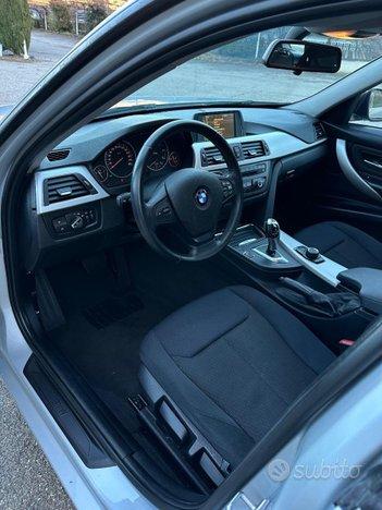 BMW - Serie 3 Touring - 318d Business aut.